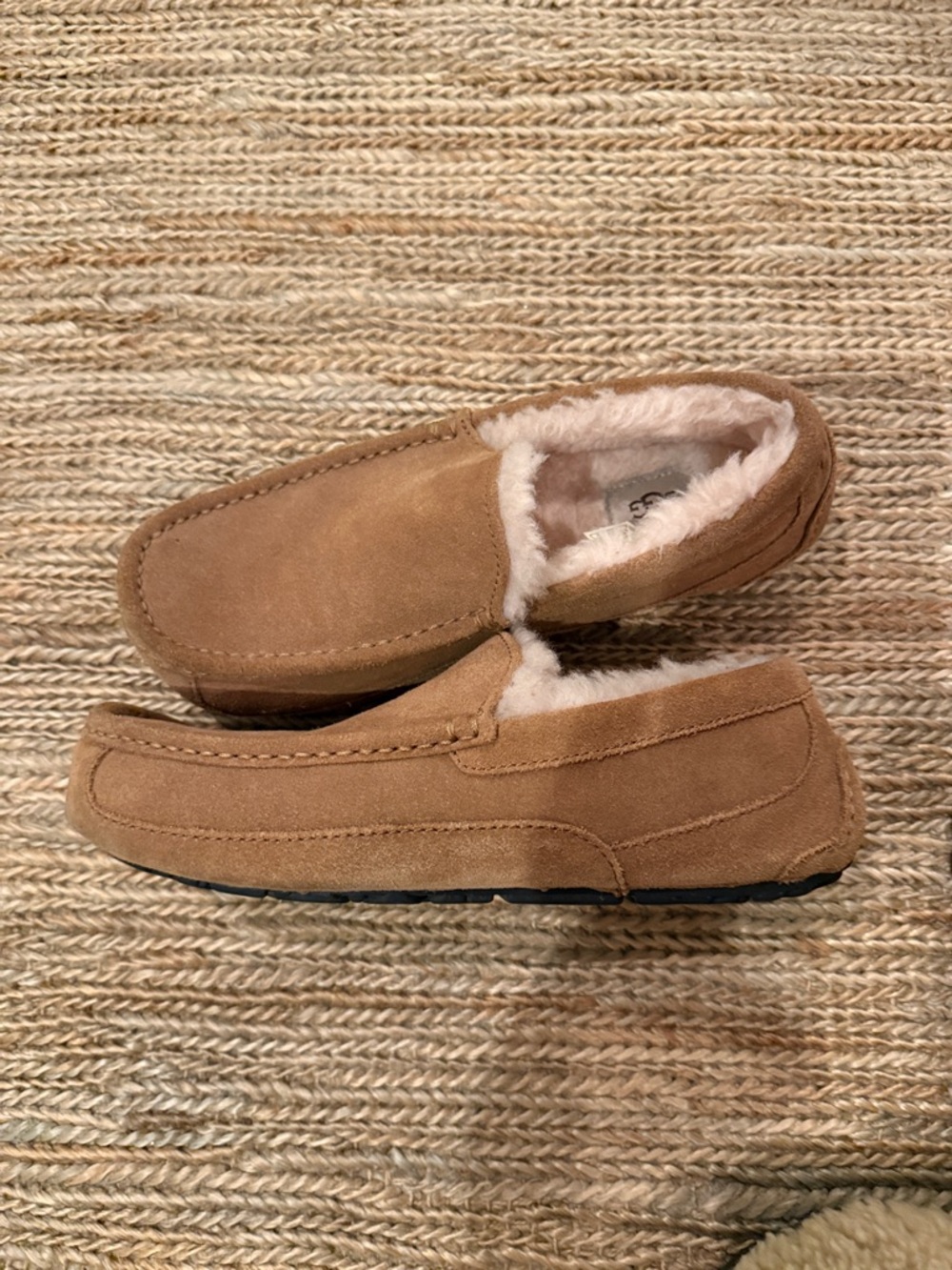UGG Ascot Slip-On Slipper - Chestnut - Mens 9